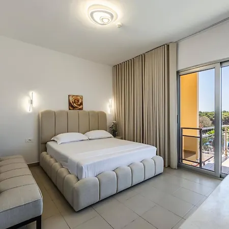 Intea Durres 3* Golem (Tirana)