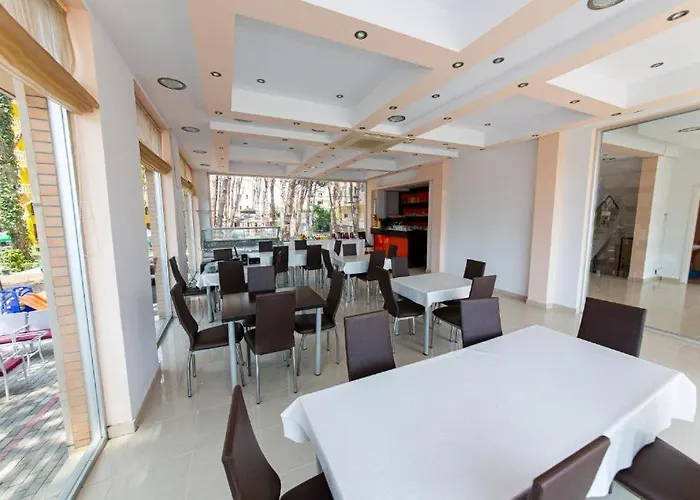 Ξενοδοχείο Intea 3*