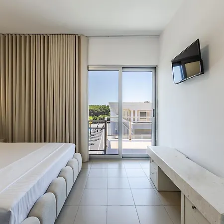 Intea Durres ゴーレム